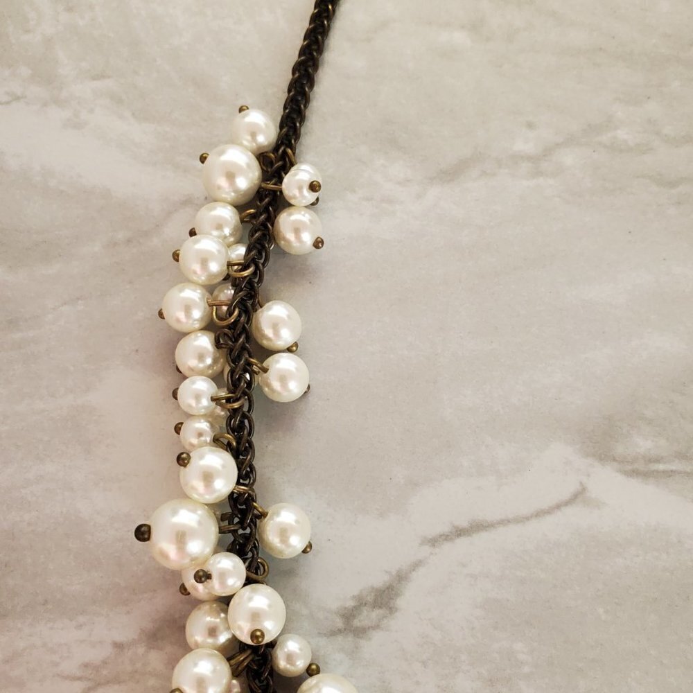 💕 J.Crew Pearl Cluster Antiqued Necklace 💕 - Picture 8 of 11